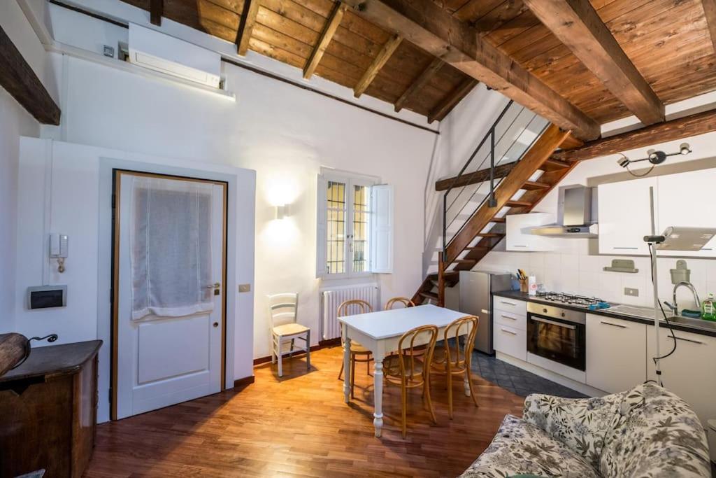Wonderful Two Floors Apartment Милано Екстериор снимка