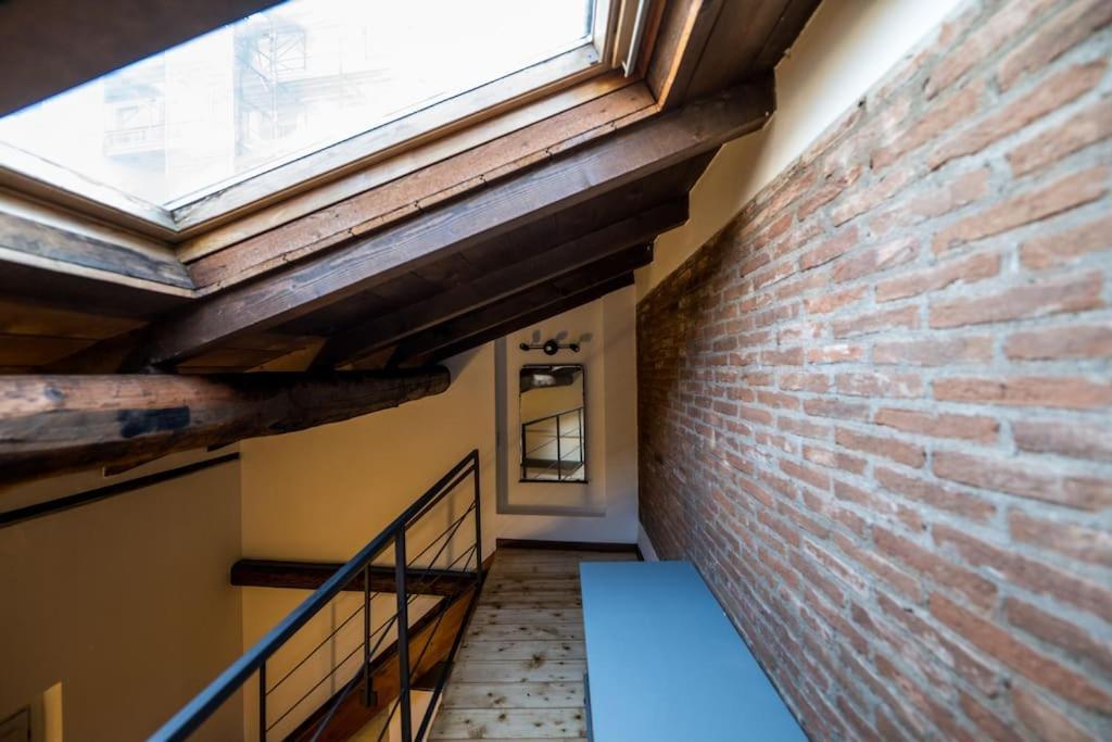 Wonderful Two Floors Apartment Милано Екстериор снимка